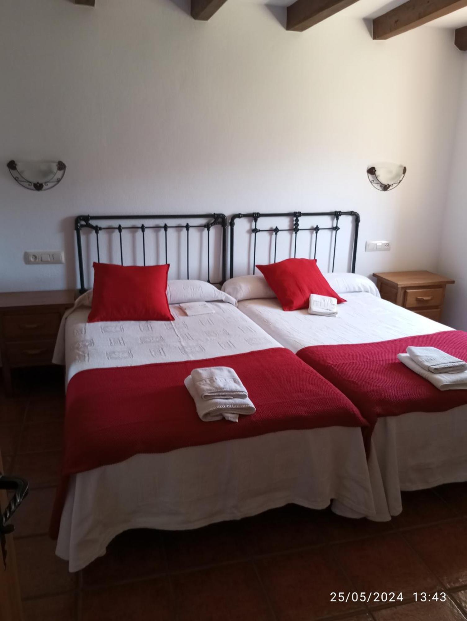 Apartamentos Las Rocas De Brez Extérieur photo