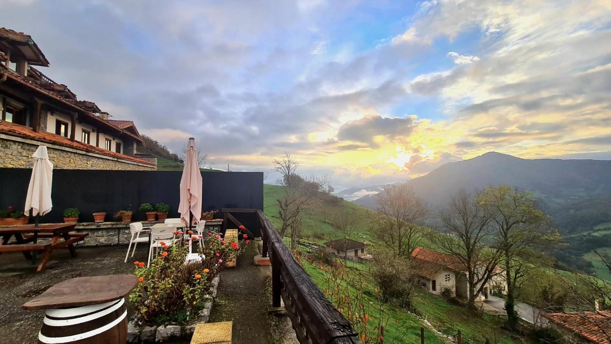 Apartamentos Las Rocas De Brez Extérieur photo
